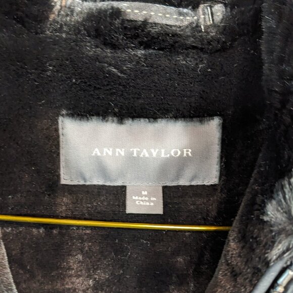 Ann Taylor Fur Lined Vest - Picture 2 of 4